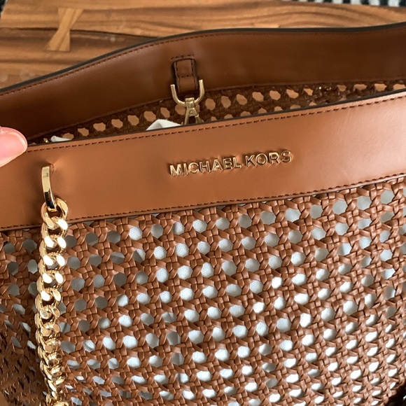 Michael Kors Kinsley Rattan Carryall Tote Bag in the color Luggage. - Picture 8 of 9